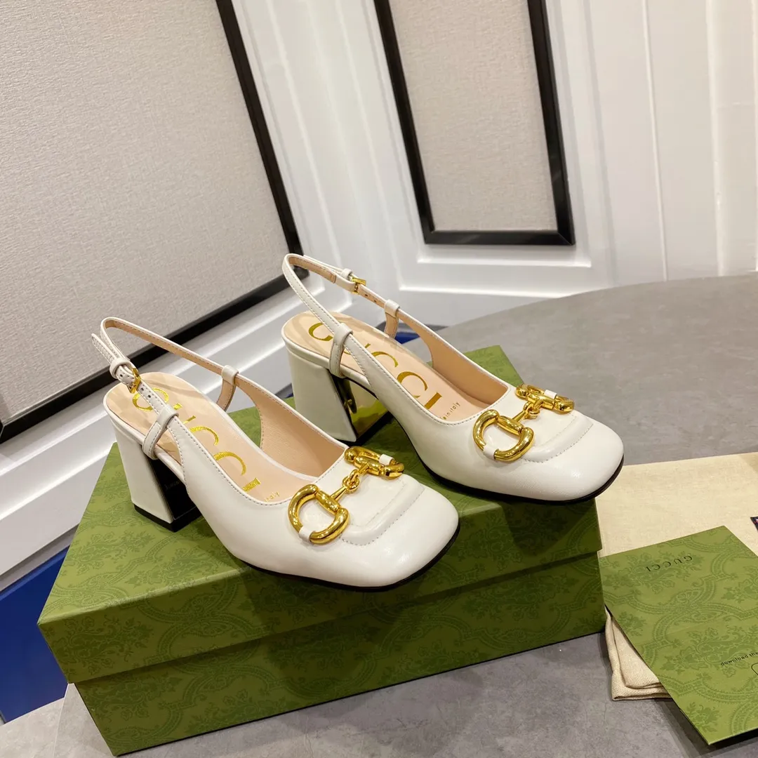 👟👟Ex-factory price 480👟👟 Gucci 〰️2023 early spring horsebit series ✔️ Square toe thick heel shoes/back empty sandals ✔️ This series combines the classic horsebit design, fashionable and versatile ✔️Upper: imported lambskin upper/sheepskin lining ✔️Original 1:1 molded hardware ✔️Italian imported cowhide bottom ✔️Heel height: 2.5cm/7.5cm ✔️Size: 34-40
